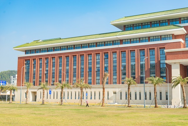 如何在茫茫人海中找到以前的老同学？