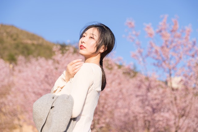 如何在茫茫人海中找到以前的老同学？