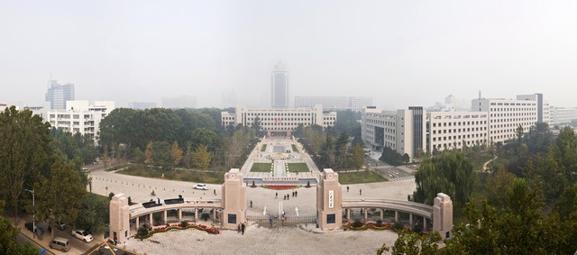 如何在茫茫人海中找到以前的老同学？