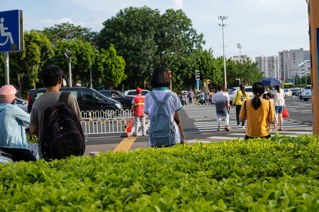 腾讯朋友网停了怎么找同学 (腾讯朋友网停用了怎么找人)