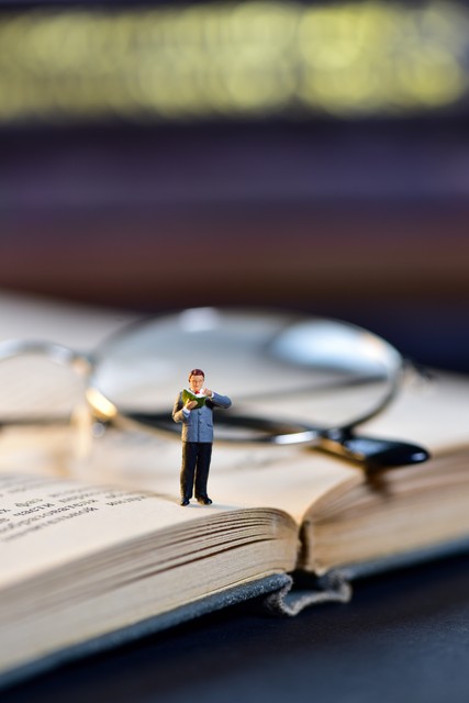 如何在茫茫人海中找到以前的老同学？