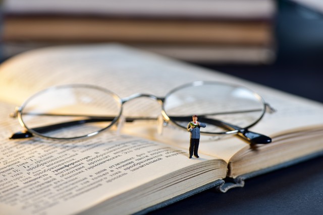 如何在茫茫人海中找到以前的老同学？