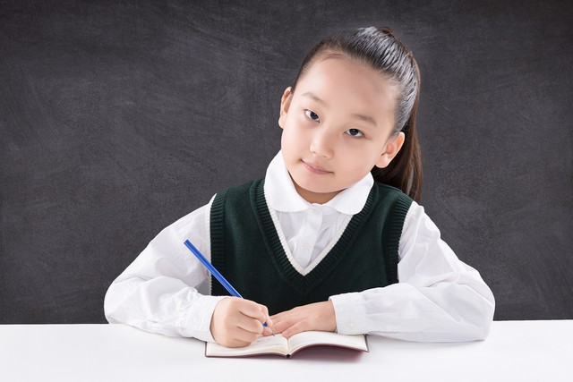 如何在茫茫人海中找到以前的老同学？