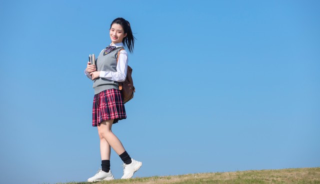 如何在茫茫人海中找到以前的老同学？