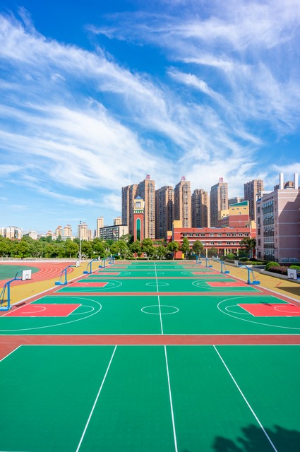 如何在茫茫人海中找到以前的老同学？