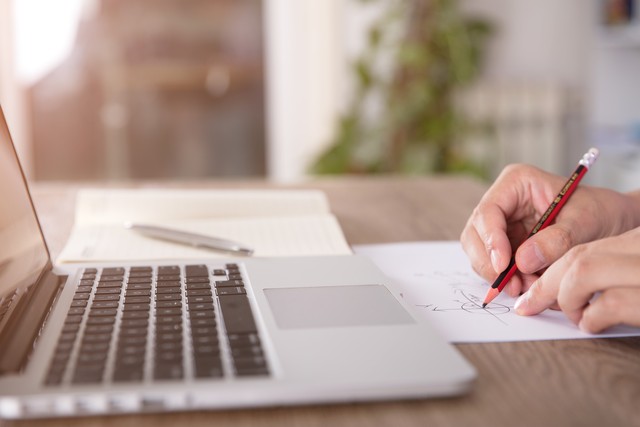 如何在茫茫人海中找到以前的老同学？