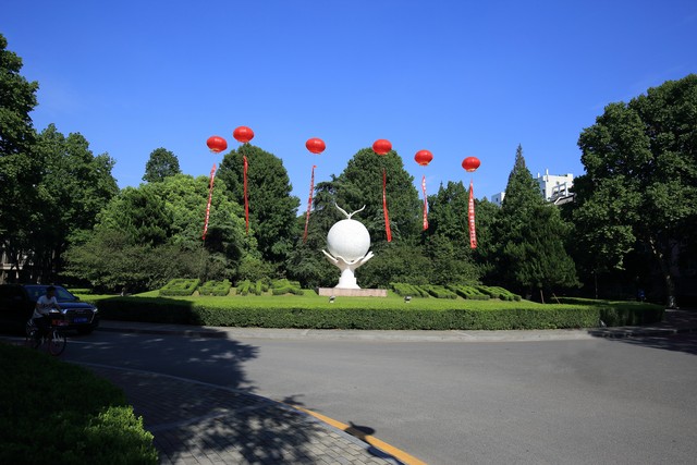 网上怎么找老同学 (找老同学上哪个网)